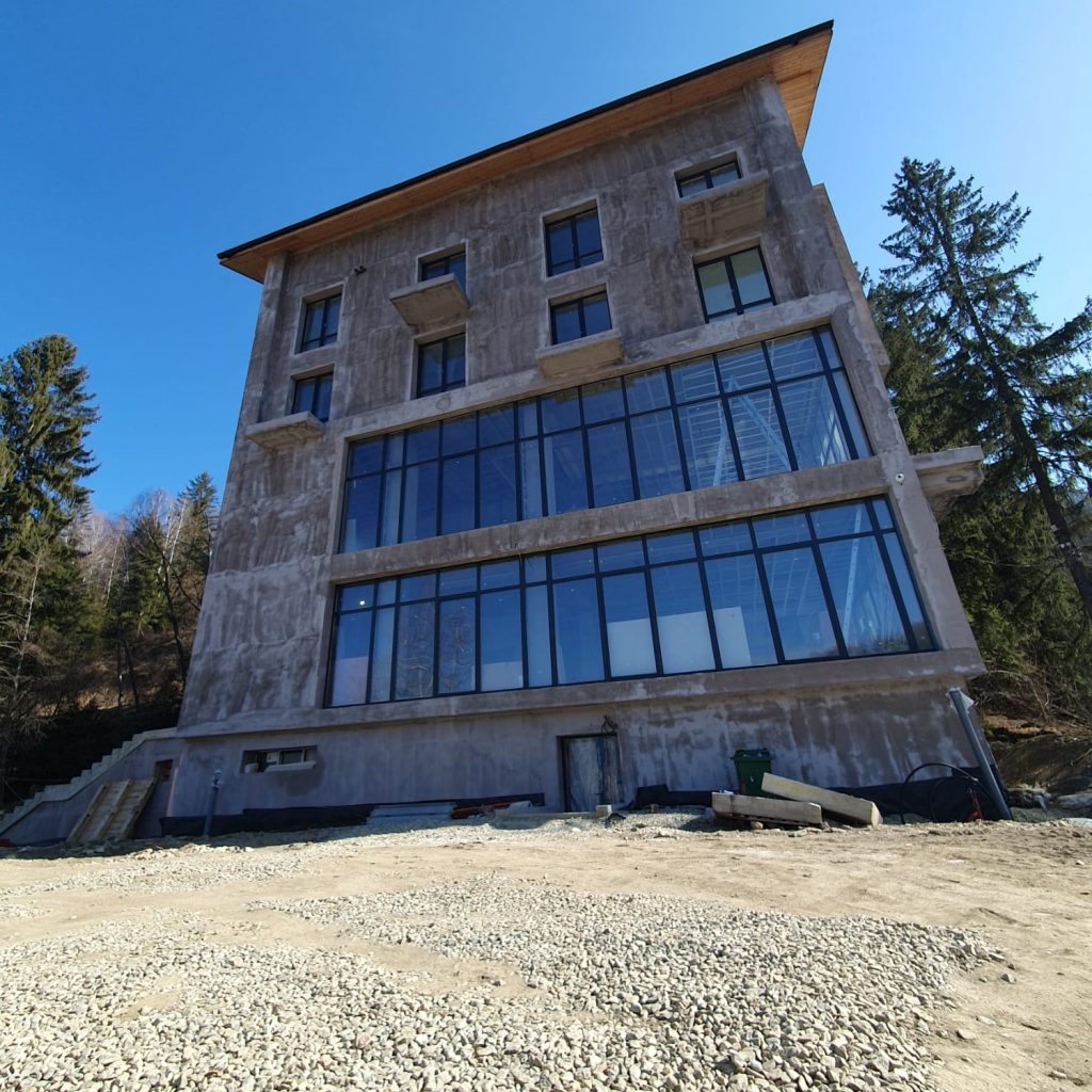 Hotel 6